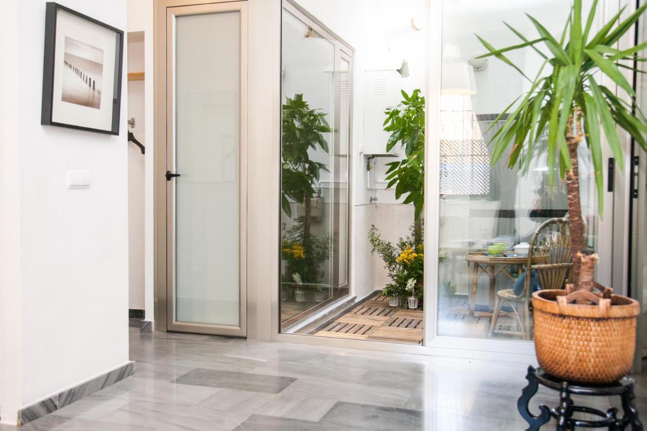Beautiful Silent Apartment Private Parking Seville Exterior photo